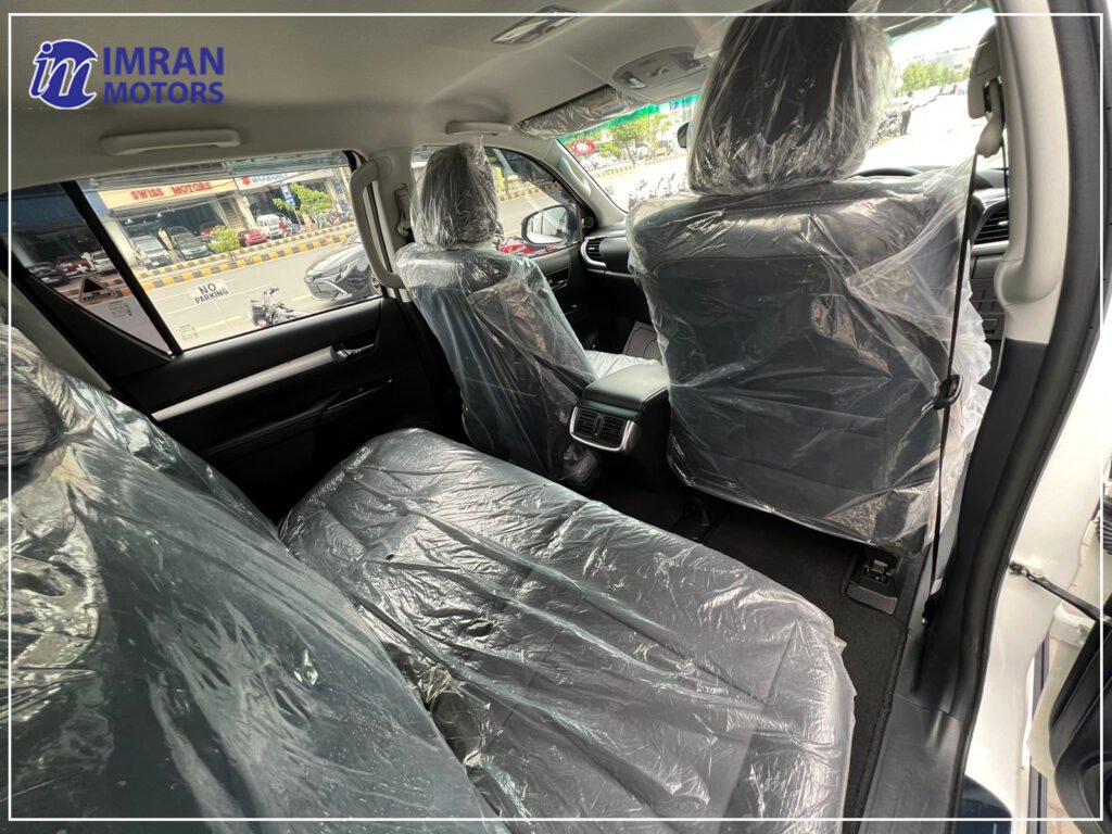 Toyota Hilux Revo Rocco - Imran Motors