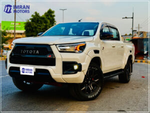 Toyota Hilux Revo White